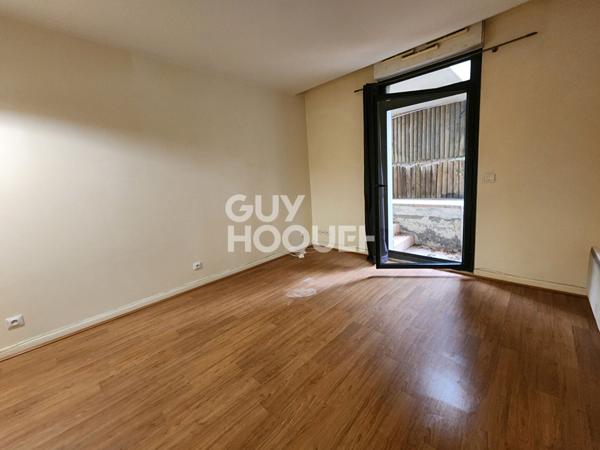 Studio avec parking et cave