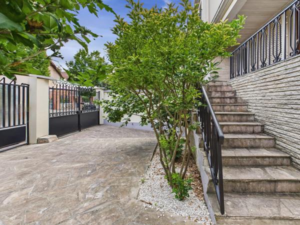 Maison 7 pièces - 180 m² Exclusivité efficity