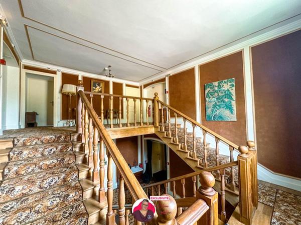 Hôtel particulier Le Vernet Chameane 23 pièces 868 m2