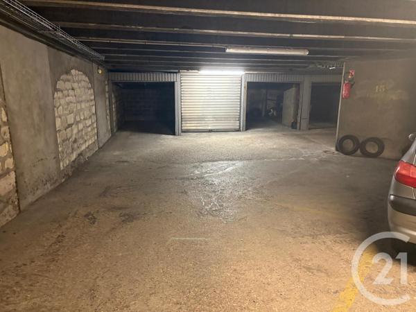 Parking à vendre  11 m2 PARIS - 75015