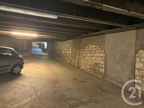 Parking à vendre  11 m2 PARIS - 75015