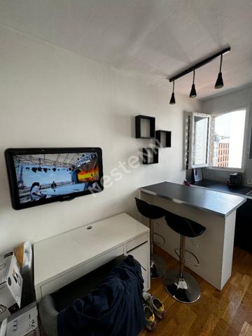 Appartement Paris 1 pièce 16.57 m2