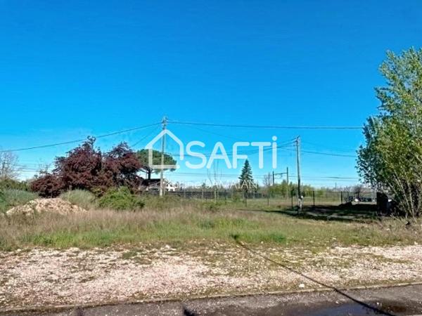 Terrain constructible en Zone Industrielle de 1 845 m² - Montauban Sud