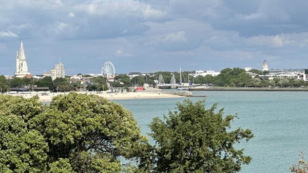 Penthouse d’exception — vue océan panoramique à La Rochelle.