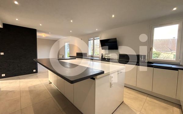 Maison à vendre    5 pièces • 140 m2 Soissons