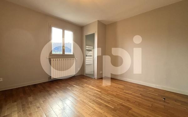 Maison à vendre    5 pièces • 140 m2 Soissons