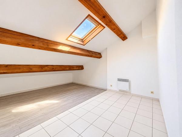Appartement Duplex 85 m² – Dernier étage – Box