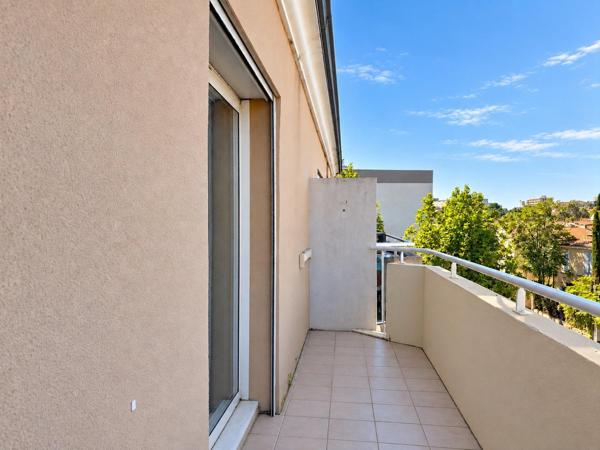 Appartement Duplex 85 m² – Dernier étage – Box
