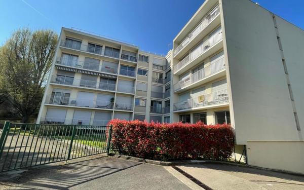 Appartement à vendre    3 pièces • 68,25 m2 Arcueil