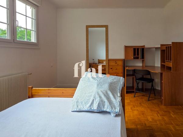 Appartement
                                                                                                                                                                                                                                                                                                                        4 pièce(s)                                                                                                                                                                                                          3 chambre(s)                                                                                                                                                                                                          85  m²