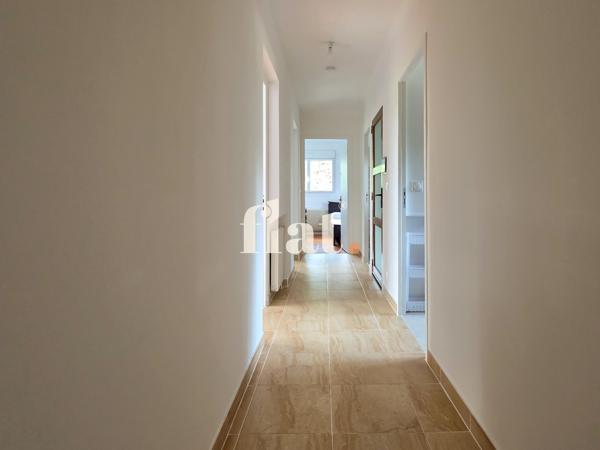 Appartement
                                                                                                                                                                                                                                                                                                                        4 pièce(s)                                                                                                                                                                                                          3 chambre(s)                                                                                                                                                                                                          85  m²