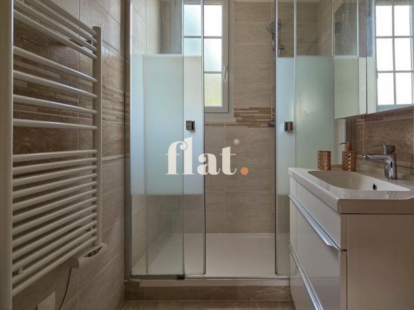 Appartement
                                                                                                                                                                                                                                                                                                                        4 pièce(s)                                                                                                                                                                                                          3 chambre(s)                                                                                                                                                                                                          85  m²