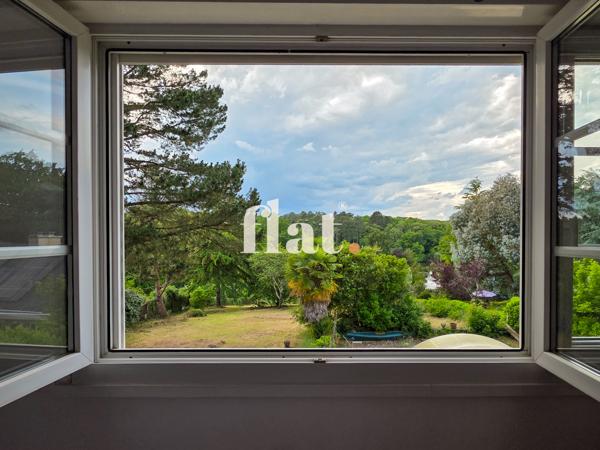 Appartement
                                                                                                                                                                                                                                                                                                                        4 pièce(s)                                                                                                                                                                                                          3 chambre(s)                                                                                                                                                                                                          85  m²