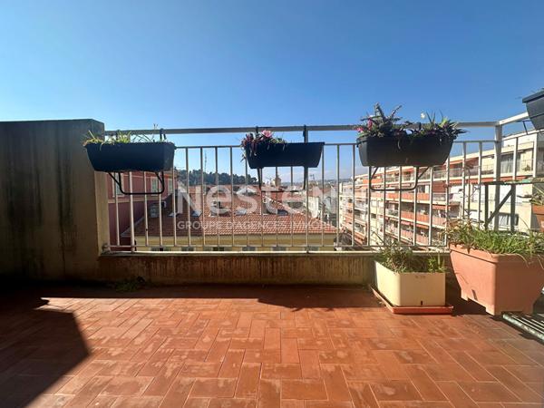 Appartement 3 pièces à vendre à Nice - Vue dégagée, terrasse et garage en sus