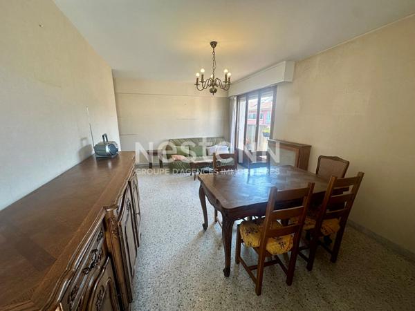 Appartement 3 pièces à vendre à Nice - Vue dégagée, terrasse et garage en sus