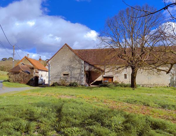 Maison de pays Preuilly Sur Claise 85 m2 avec Grange 250 m²