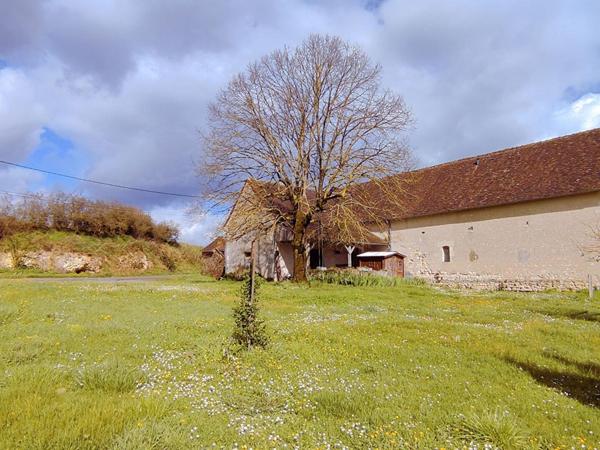 Maison de pays Preuilly Sur Claise 85 m2 avec Grange 250 m²