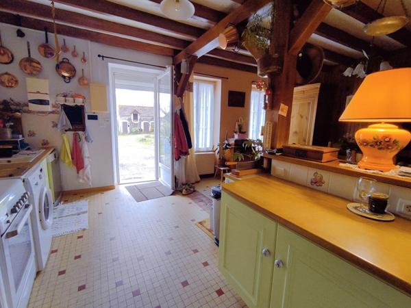 Maison de pays Preuilly Sur Claise 85 m2 avec Grange 250 m²