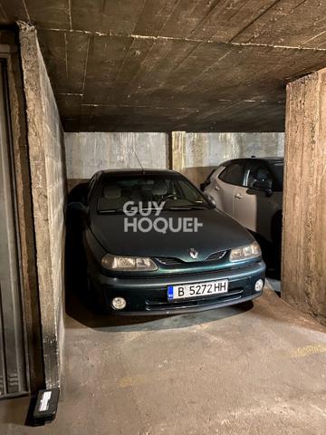 Parking - Rue du Faubourg Saint-Martin