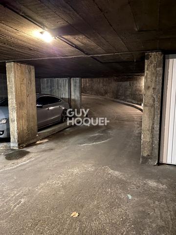 Parking - Rue du Faubourg Saint-Martin
