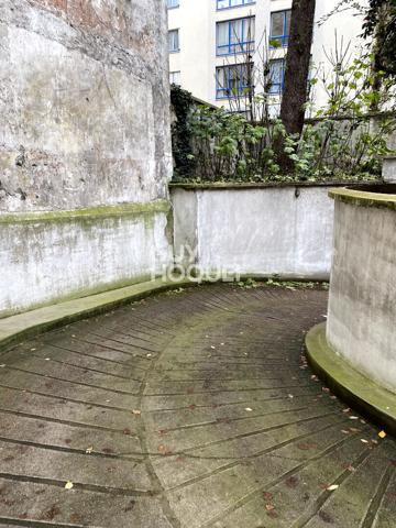 Parking - Rue du Faubourg Saint-Martin