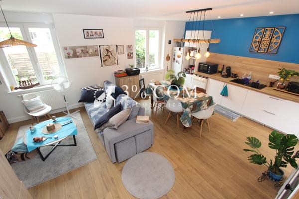 Maison
                                                                                                                                                                                                                                                                                                                        3 pièce(s)                                                                                                                                                                                                          2 chambre(s)                                                                                                                                                                                                          63  m²