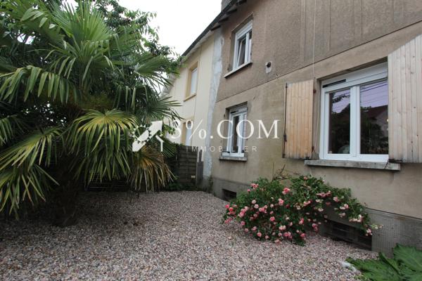 Maison
                                                                                                                                                                                                                                                                                                                        3 pièce(s)                                                                                                                                                                                                          2 chambre(s)                                                                                                                                                                                                          63  m²