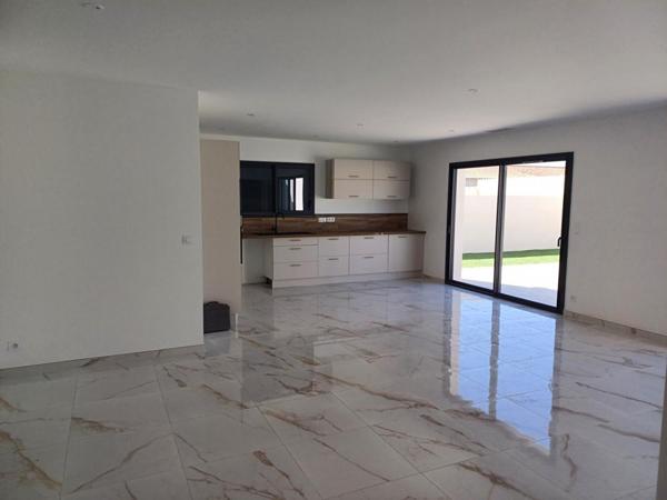 Villa neuve 103 m2 avec piscine