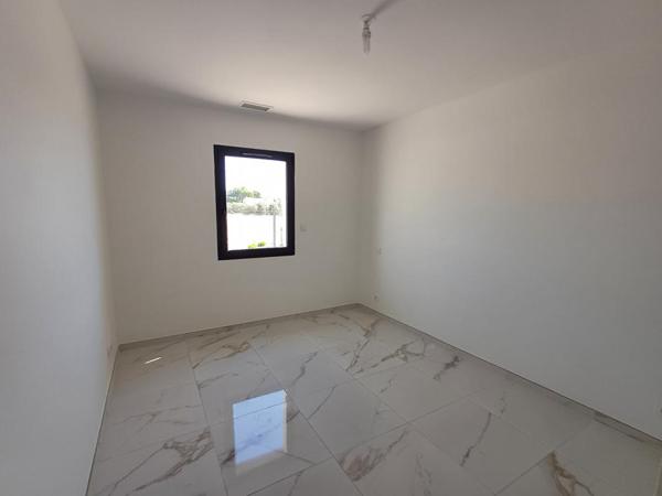 Villa neuve 103 m2 avec piscine