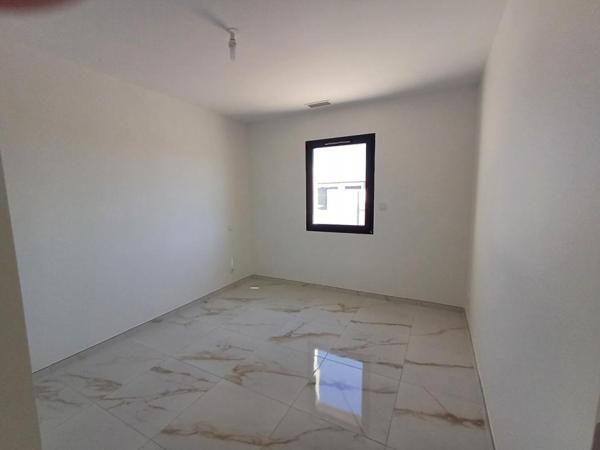 Villa neuve 103 m2 avec piscine