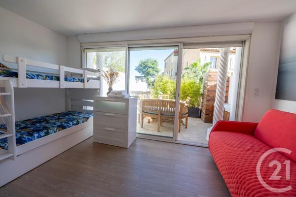 Appartement F4 à vendre  5 pièces - 74 m2 GRIMAUD - 83