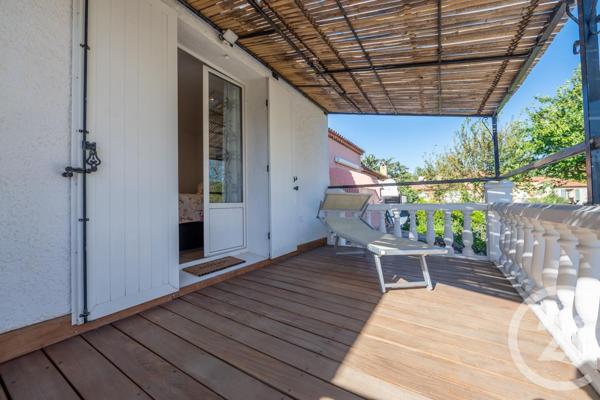 Appartement F4 à vendre  5 pièces - 74 m2 GRIMAUD - 83