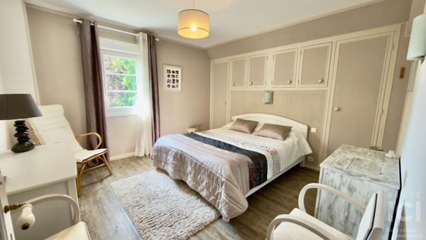 Maison Nantes - Chantrerie 8 pièce(s) 160 m2- 4 Chambres + 3 chambres en studio