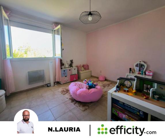 Maison 11 pièces - 300 m²