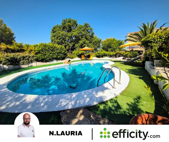 Maison 11 pièces - 300 m²