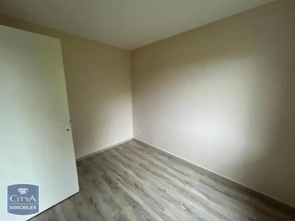 Appartement à louer 3 pièces 54.78m² Tulle (19000)