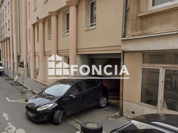 Location Parking - 15 RUE VALENTIN COUTURIER Lyon 69004