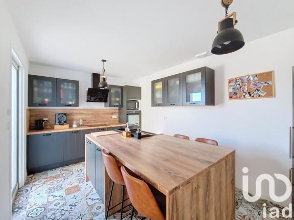 Maison 5 pièces de 110 m² à Saint-Philbert-de-Grand-Lieu (44310)