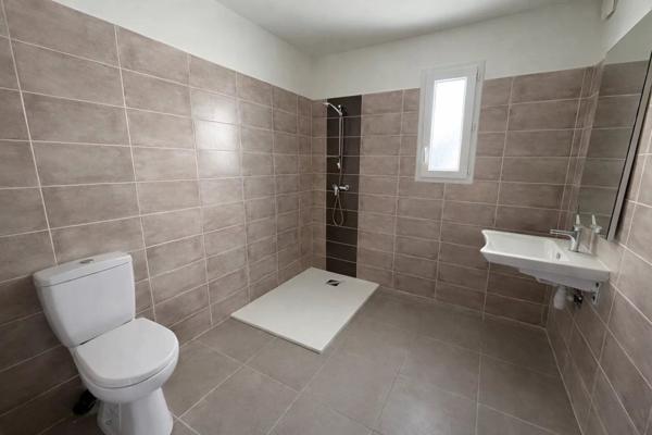Location                                                      Studio
                        
                     1 pièces                      39 m2                     à Agen