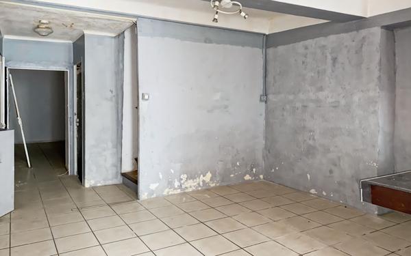 Maison à vendre    4 pièces •  Oraison