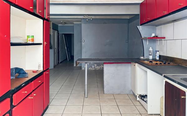 Maison à vendre    4 pièces •  Oraison