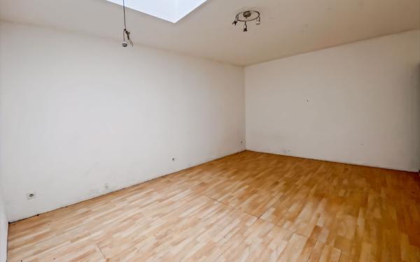 Maison à vendre    4 pièces •  Oraison