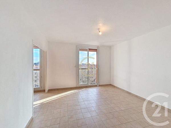 Appartement T4 à vendre  3 pièces - 67,47 m2 SALON DE PROVENCE - 13
