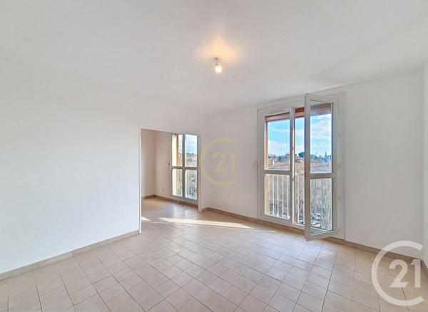 Appartement T4 à vendre  3 pièces - 67,47 m2 SALON DE PROVENCE - 13