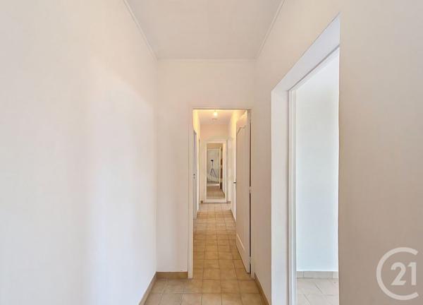 Appartement T4 à vendre  3 pièces - 67,47 m2 SALON DE PROVENCE - 13