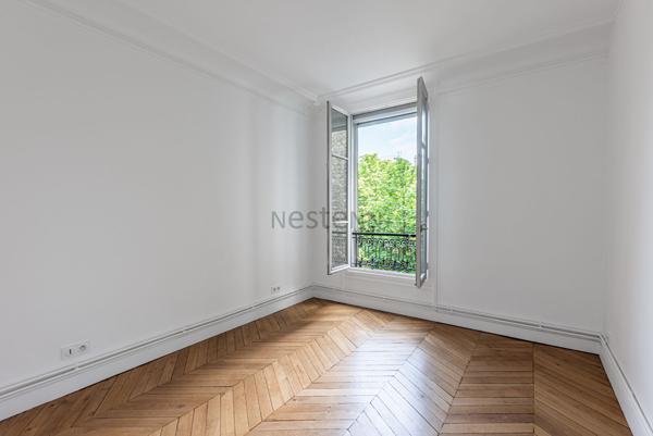 Appartement Paris 4 pièce(s) 110.16 m2