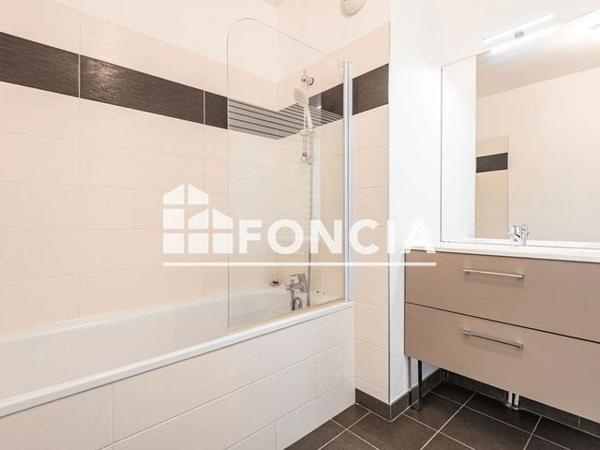 Location Appartement 3 pièces 66.5 m² - 89 rue du Mont d'Arène Reims 51100