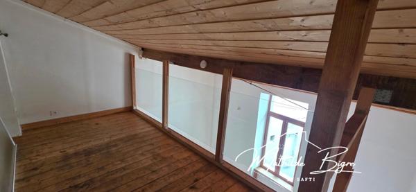 Maison citadine pratique et pleine de potentiel