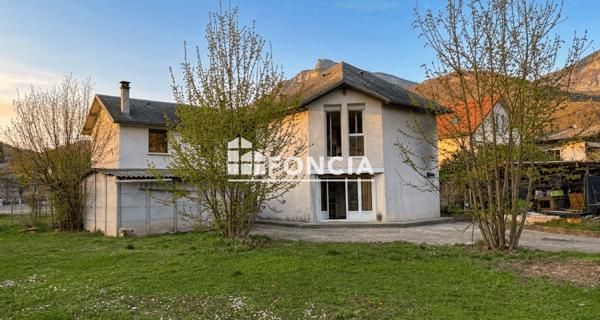 À vendre Maison 4 pièces 198 m² - Bassens 73000
