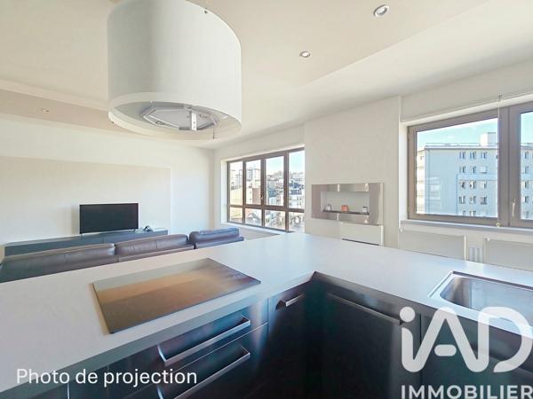 Appartement à vendre 2 pièces 56 m² Suresnes